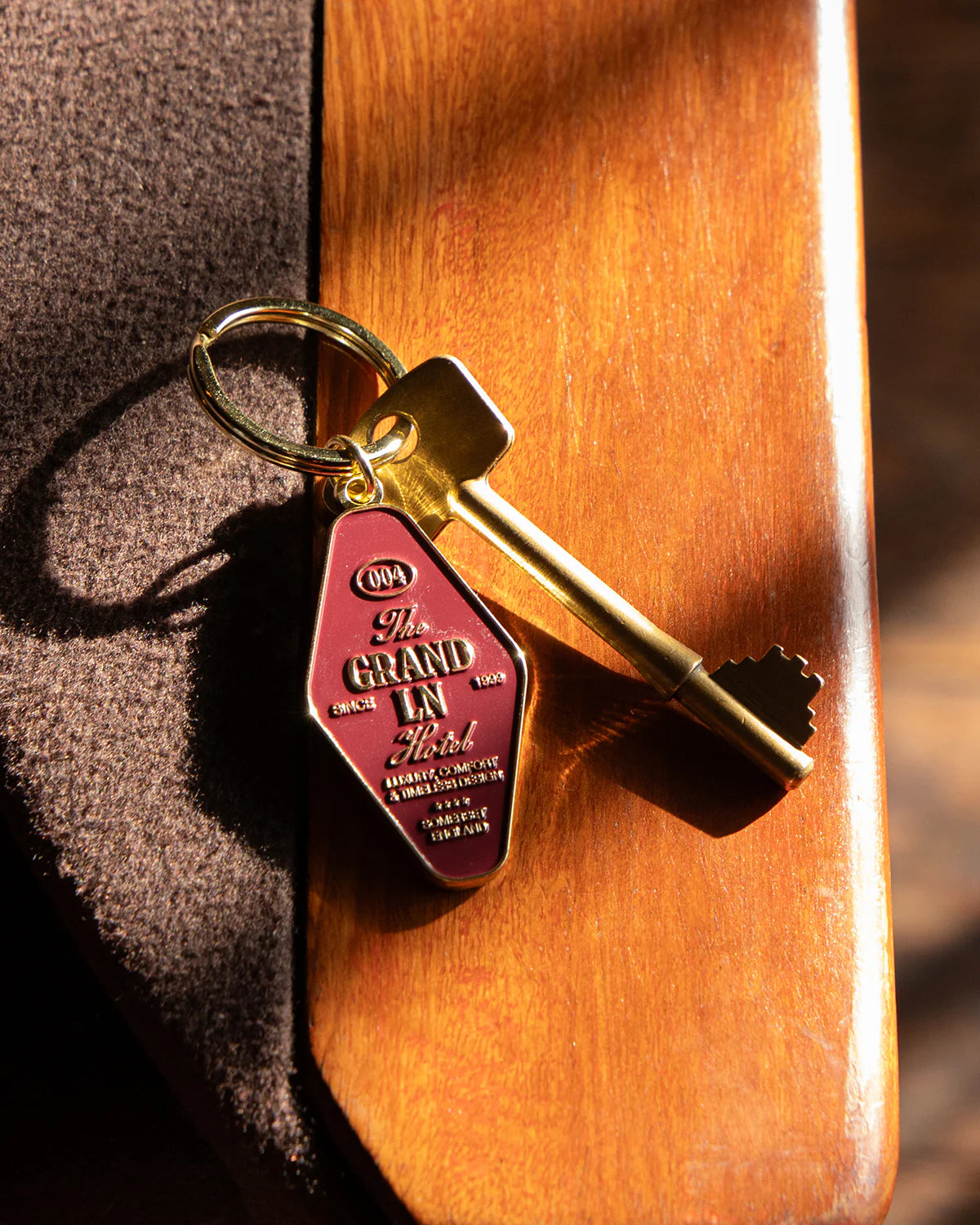 THE GUEST KEYRING