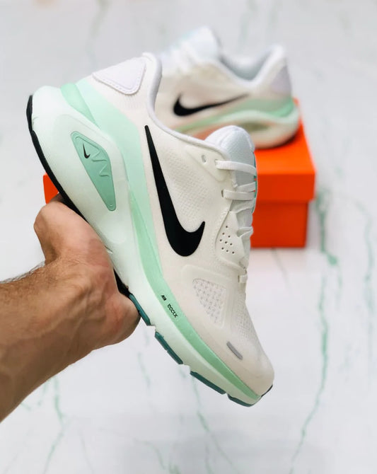 NIKE STRUCTURE 26 WHITE BLACK AND BARELY GREEN