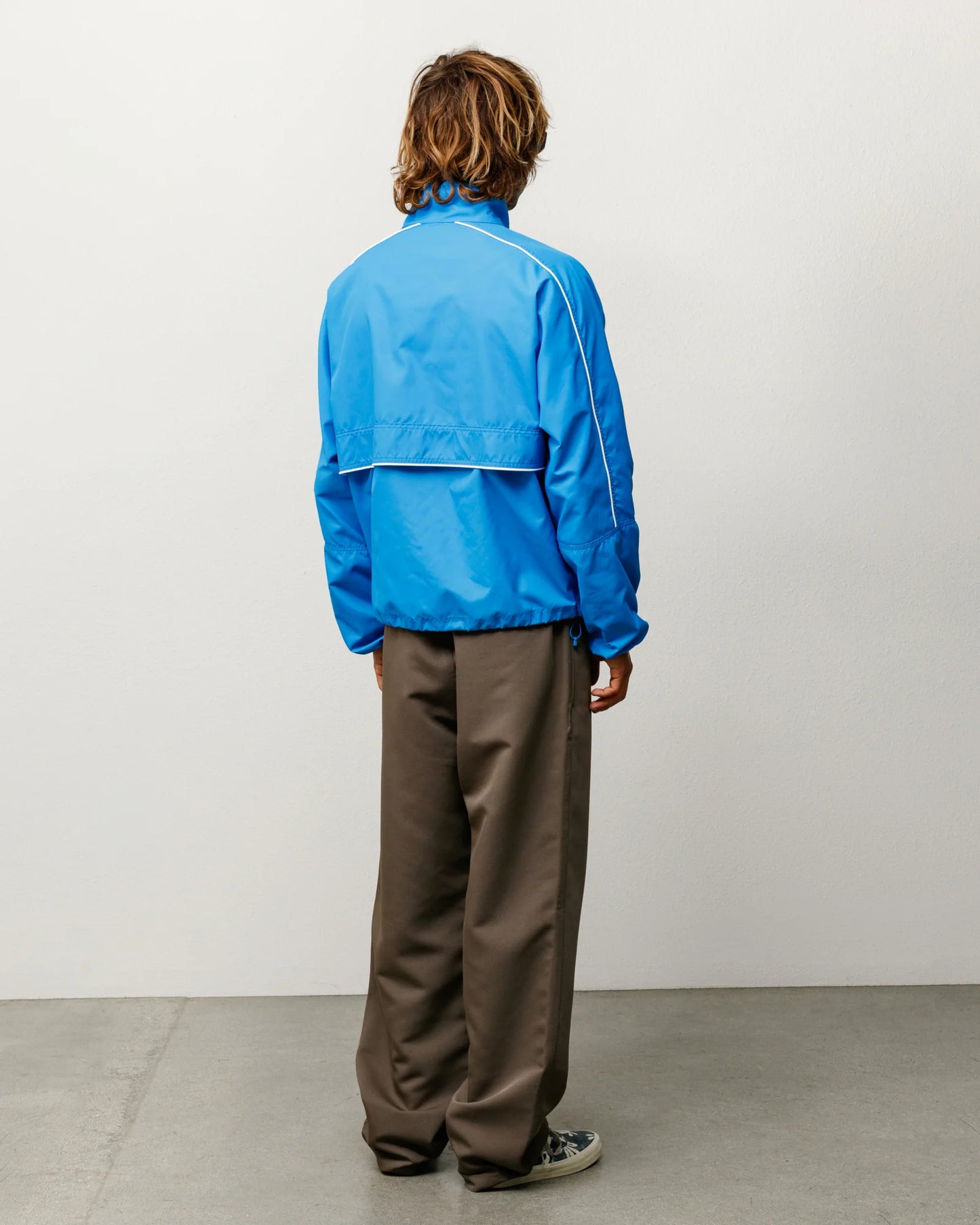 LIGHTWEIGHT PULLOVER JACKET