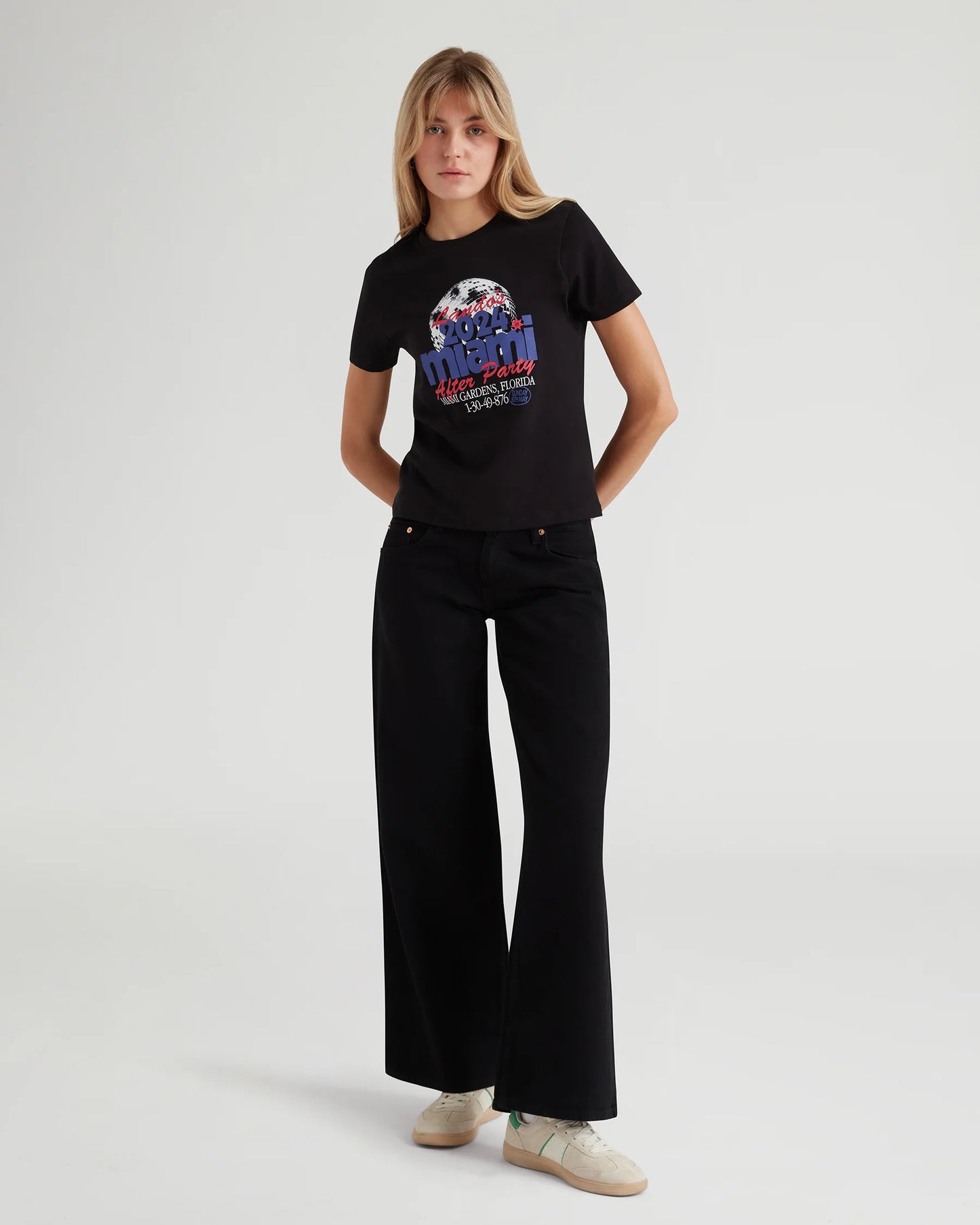 FIRST WIN AFTER PARTY FITTED TEE BLACK