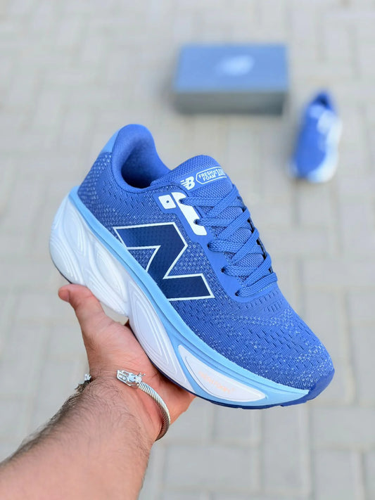 FRESH FOAM 1080 BLUE AND WHITE