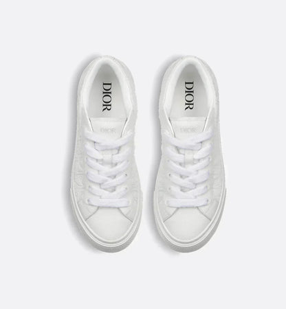B33 Spin Sneaker